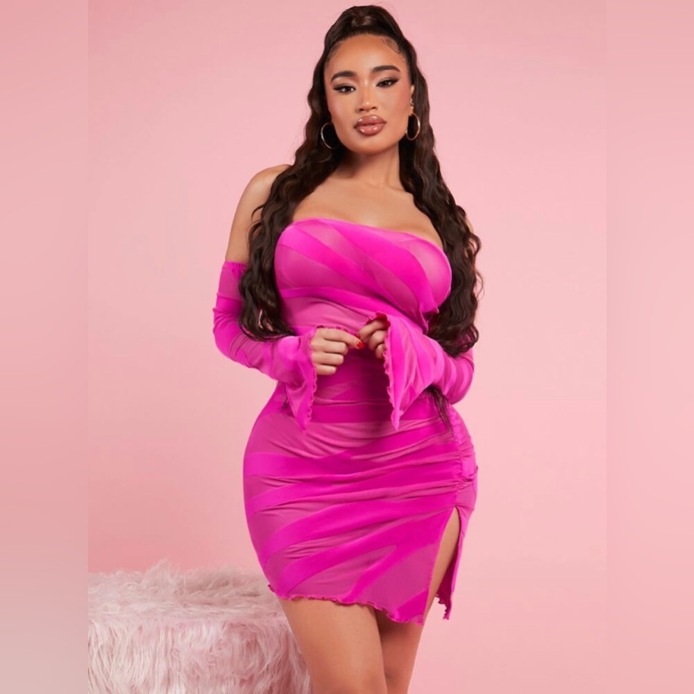 Off Shoulder Split Thigh Ruched Bodycon Dress - Picture 4 of 8